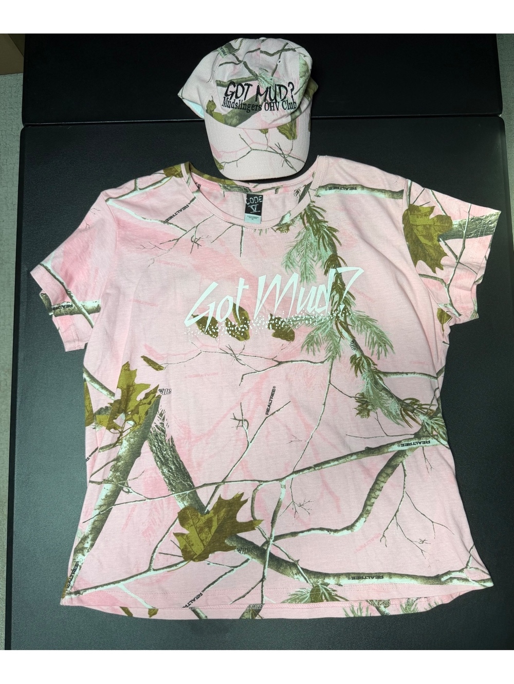 Code V Got Mud? Realtree Pink Camouflage Graphic T-Shirt and Matching Hat Set, W